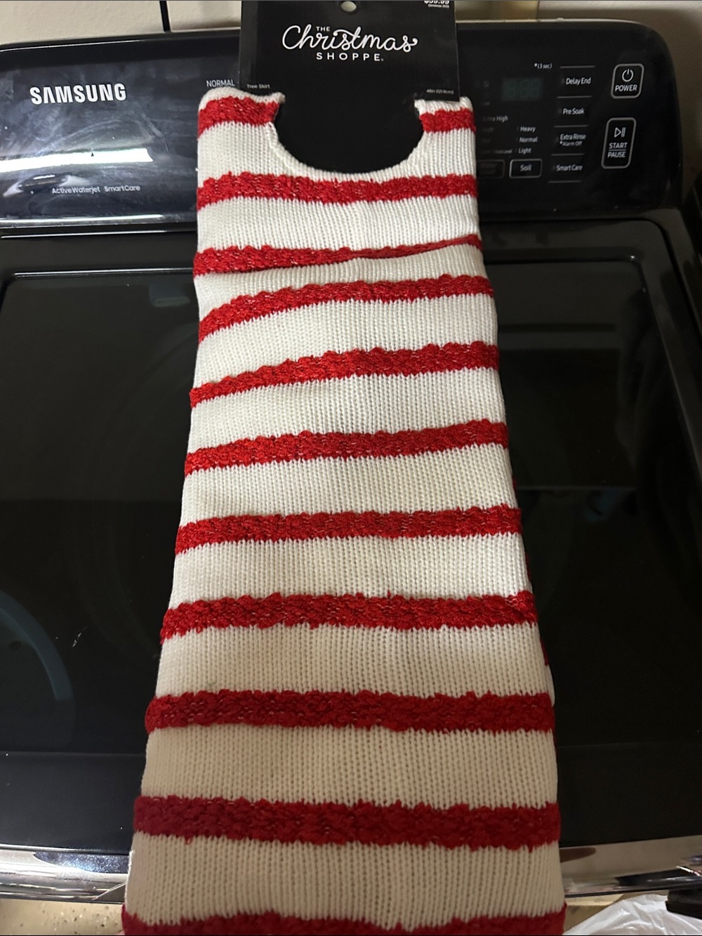 Red & White Striped TREE SKIRT 🎄